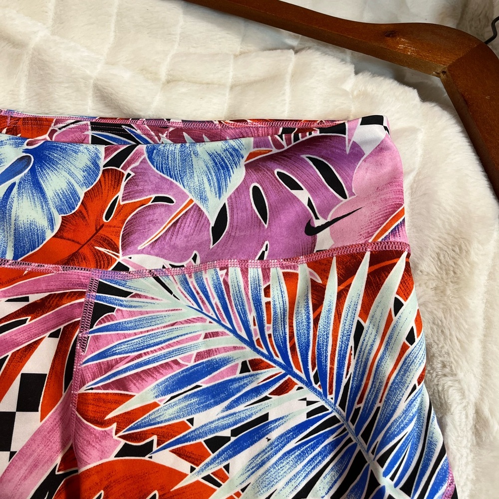 Nike XL Dri Fit Fuchsia Pink Black Cropped Tropical Spring Summer Fall Leggings